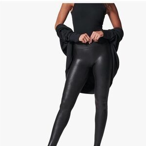 Assets By Spanx Edgy Black leather look Leggings